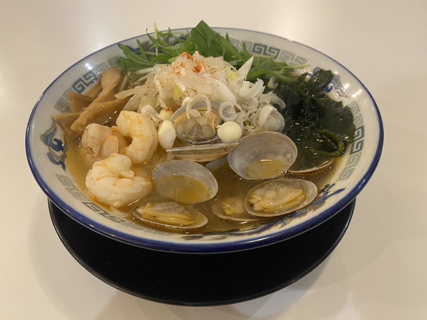 ピリ辛魚介らーめん
